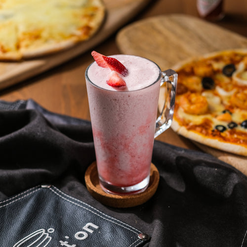 Strawberry Milkshake فراولة